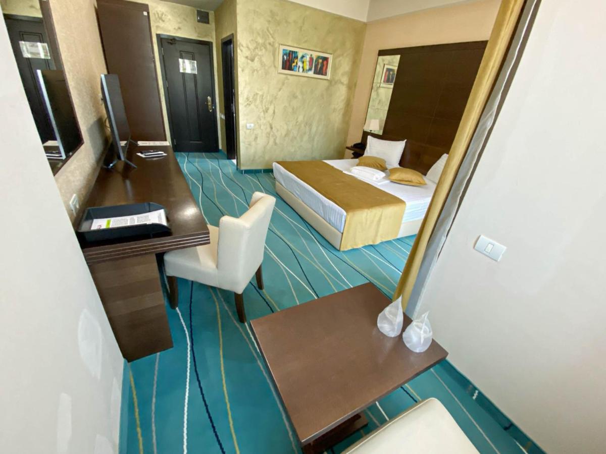 Hotel Nevada คอนสตันซา ภายนอก รูปภาพ
