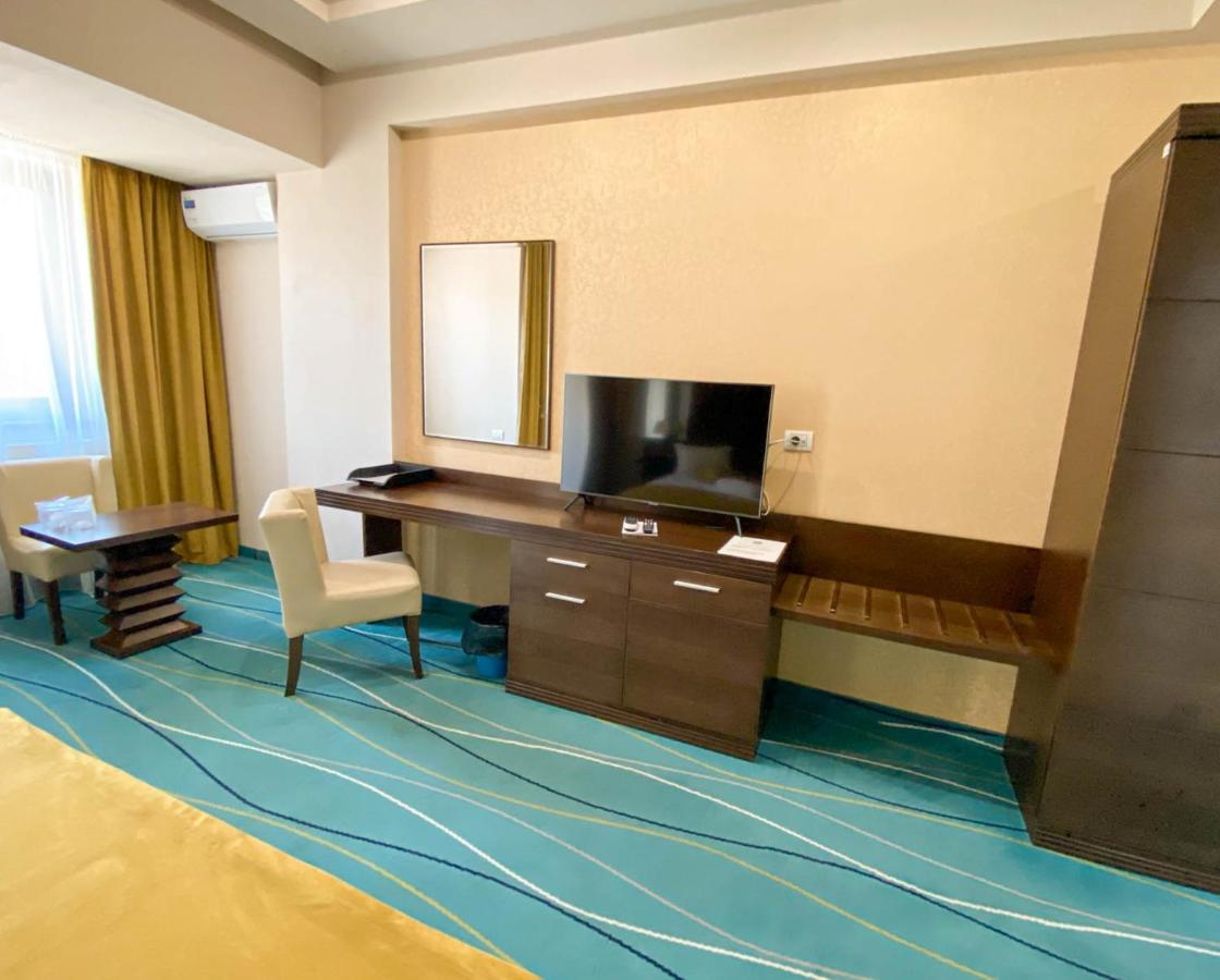 Hotel Nevada คอนสตันซา ภายนอก รูปภาพ