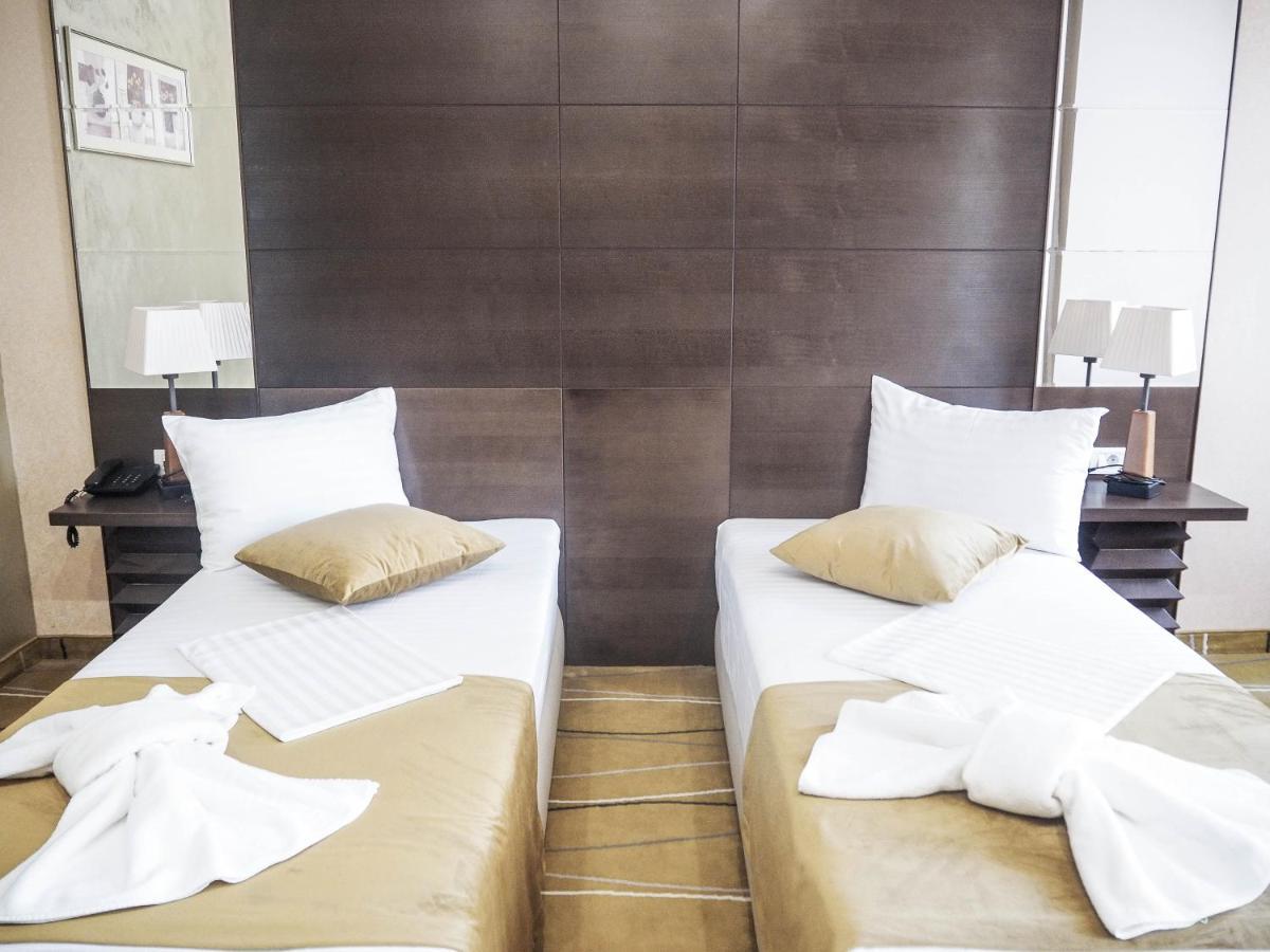 Hotel Nevada คอนสตันซา ภายนอก รูปภาพ