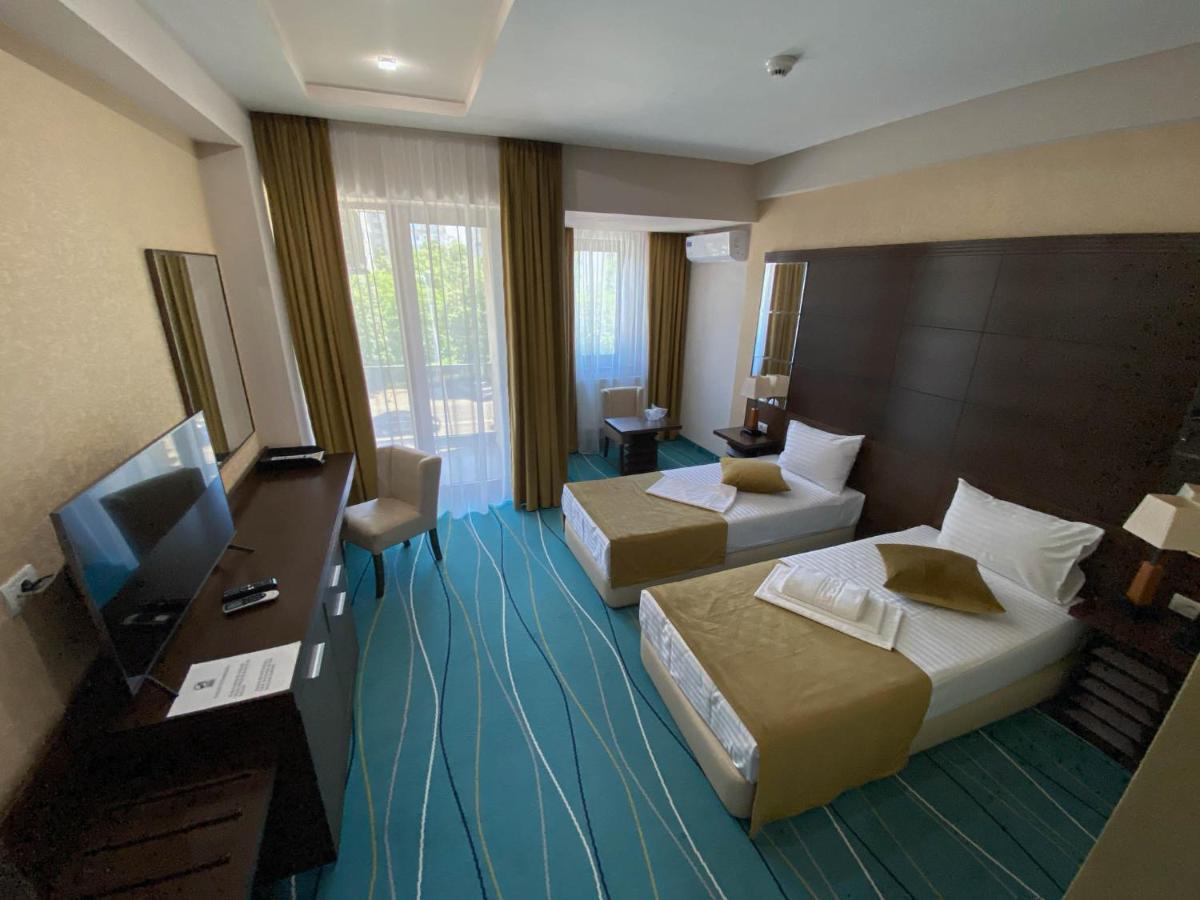 Hotel Nevada คอนสตันซา ภายนอก รูปภาพ